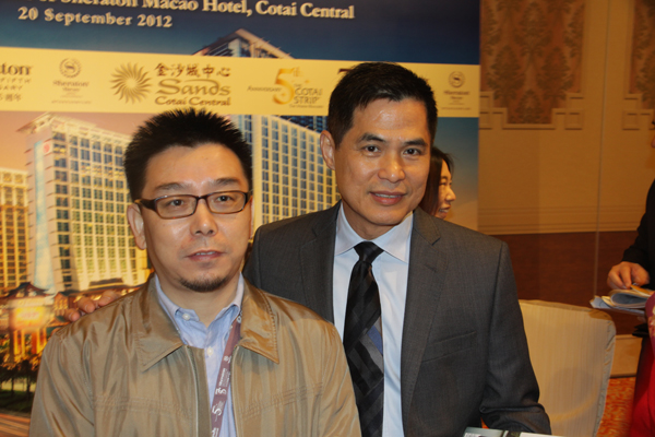 聯(lián)盟吳軍林主席與喜達(dá)屋亞太區(qū)總裁何國(guó)祥對(duì)話合影