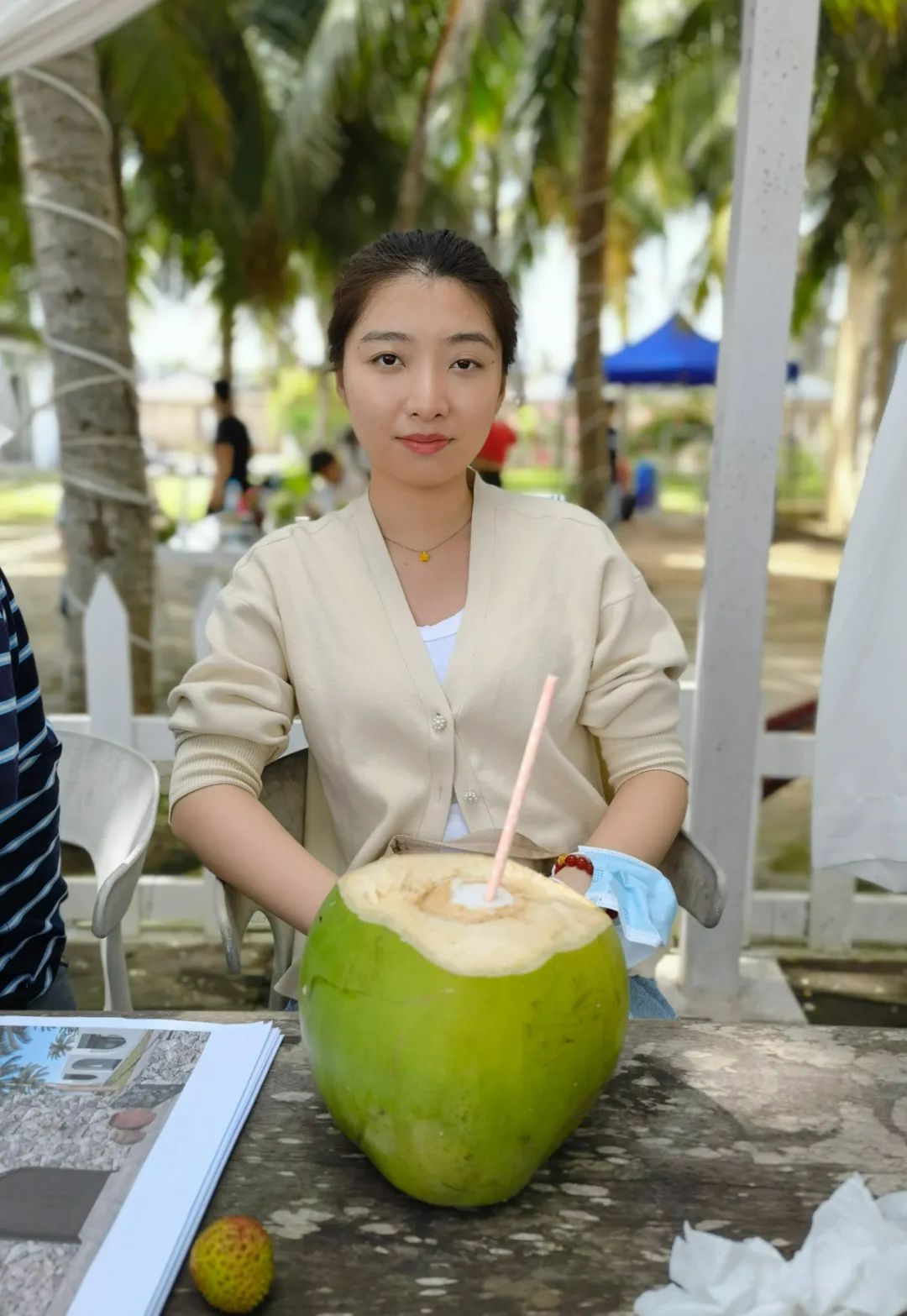 DƬ